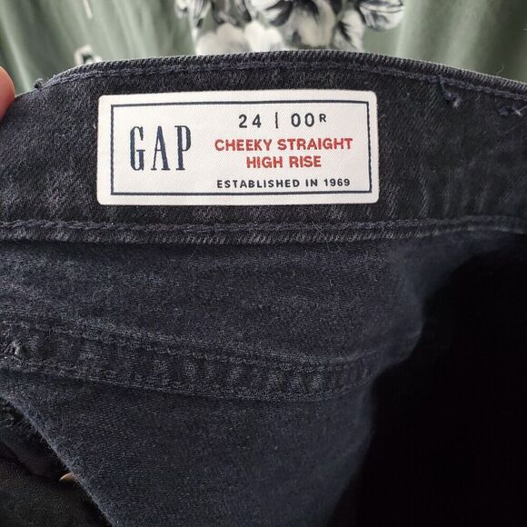 Gap Jeans Women 24 00 Cheeky High Rise Straight Ripped KNee Raw Hem Washed Black - Picture 8 of 10